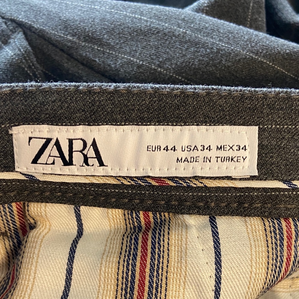 Zara Men's Dark Gray Pinstripe Dress Pants - Picture 3 of 3